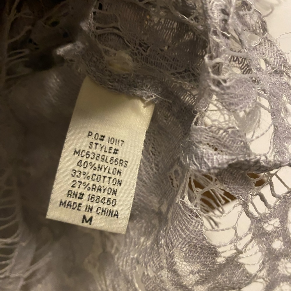 NWT Womens Gray Lace Top - Picture 4 of 5